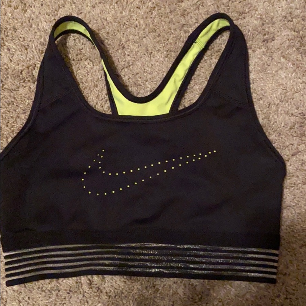 Nike women’s sports bra